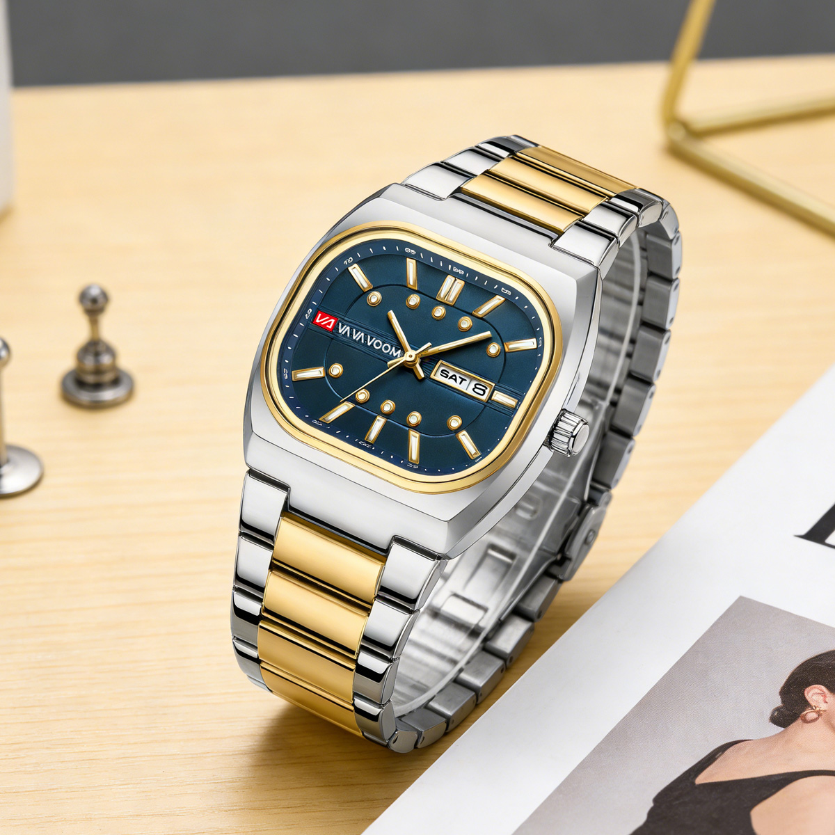 Square New Unique Design Steel - огляд і ціна Anti-Magnetic Watch