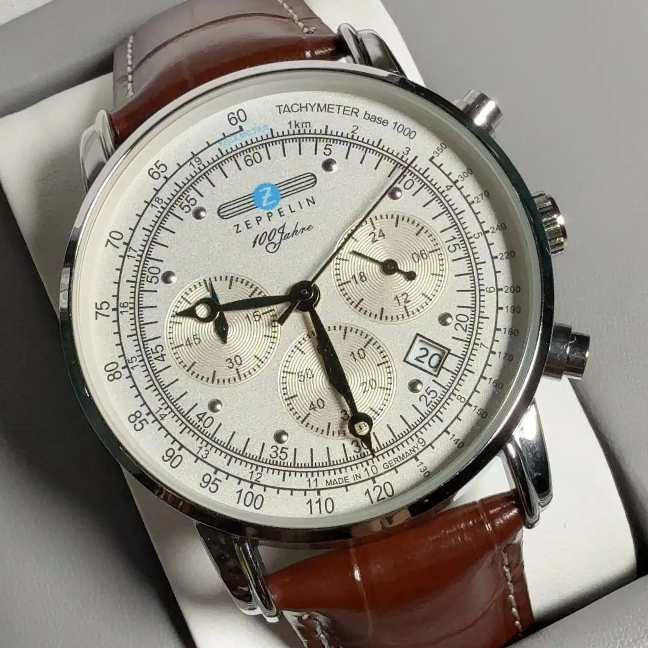 Zeppelin Airship Commemorative - огляд і ціна Smartwatch Trending Watches For Men
